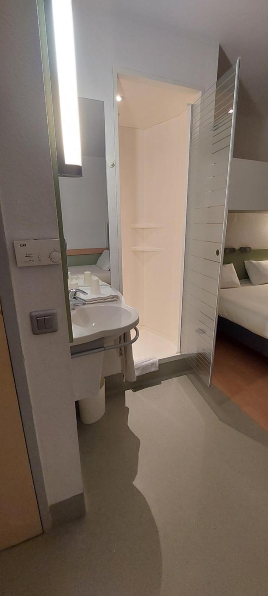 Ibis Budget Issoire Exteriör bild