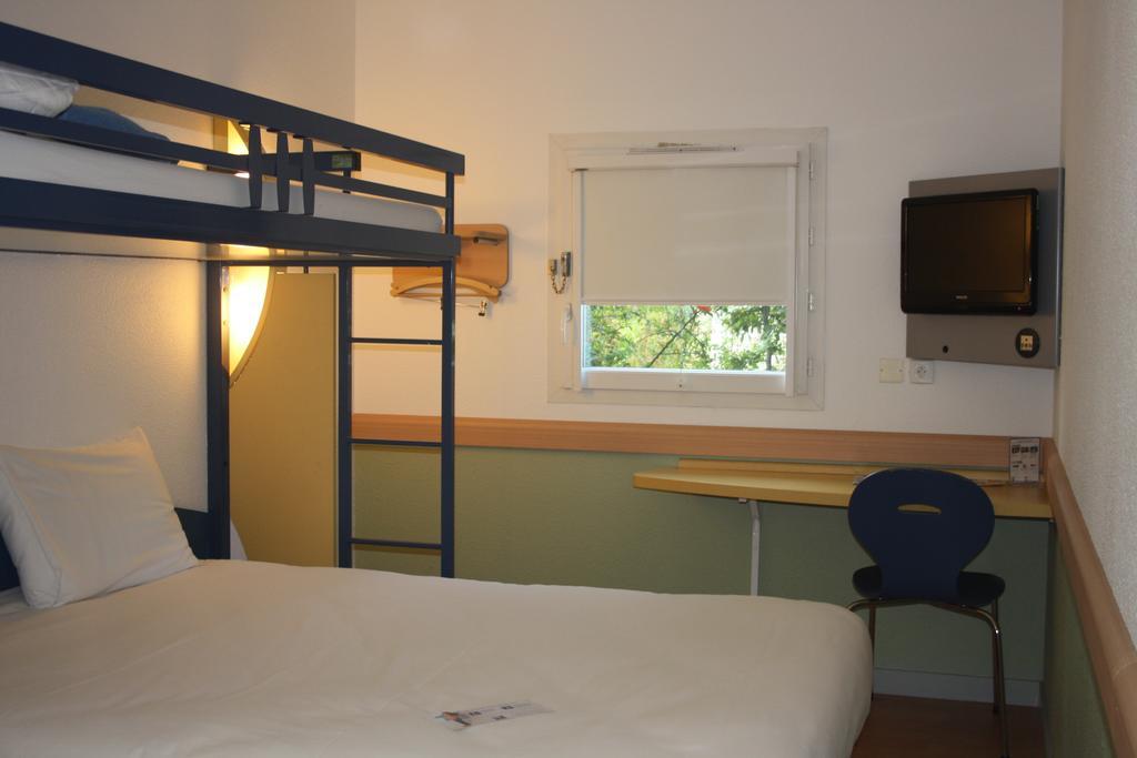 Ibis Budget Issoire Rum bild