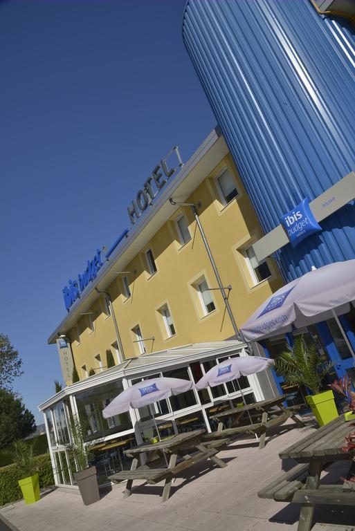 Ibis Budget Issoire Exteriör bild